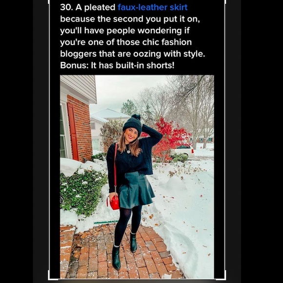 !TREND ALERT!🖤Blk LEATHER SEASON MUST HAVE pleated mini skirt sz 8 Women’s - Picture 2 of 13